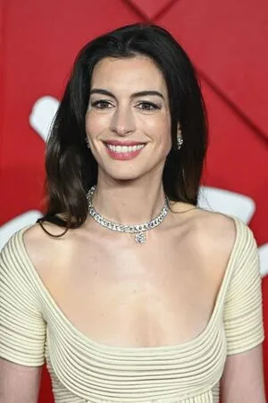 Anne Hathaway OnlyFans Leaked Free Thumbnail Picture - #GUMnh4wTNl