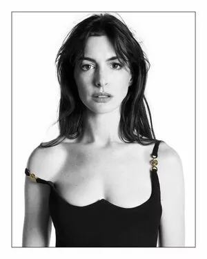 Anne Hathaway OnlyFans Leaked Free Thumbnail Picture - #GlJBODE9nE