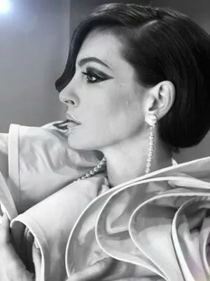 Anne Hathaway OnlyFans Leaked Free Thumbnail Picture - #HQFw1clKu1