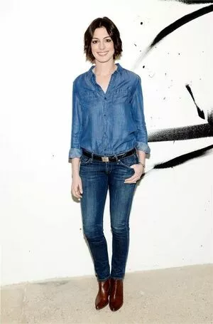 Anne Hathaway OnlyFans Leaked Free Thumbnail Picture - #IGsD8RZeQd