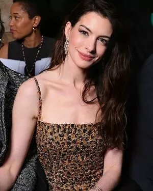 Anne Hathaway OnlyFans Leaked Free Thumbnail Picture - #Izy4cgAKwU