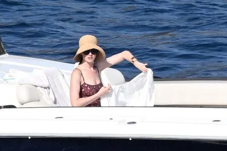 Anne Hathaway OnlyFans Leaked Free Thumbnail Picture - #JhSu3HnIGe