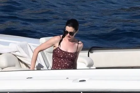 Anne Hathaway OnlyFans Leaked Free Thumbnail Picture - #KN0ahcJSA6