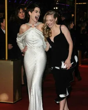 Anne Hathaway OnlyFans Leaked Free Thumbnail Picture - #KPO9e5gILs