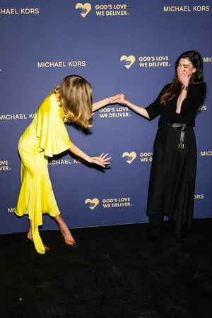 Anne Hathaway OnlyFans Leaked Free Thumbnail Picture - #KiWLxdUNGe