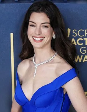 Anne Hathaway OnlyFans Leaked Free Thumbnail Picture - #NqDERaK0lL