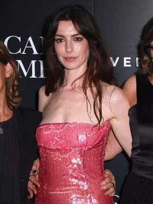 Anne Hathaway OnlyFans Leaked Free Thumbnail Picture - #QonBsVSxcA