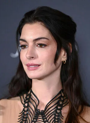 Anne Hathaway OnlyFans Leaked Free Thumbnail Picture - #RkMChUtuAS