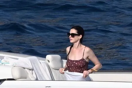 Anne Hathaway OnlyFans Leaked Free Thumbnail Picture - #XIKRtZwu63