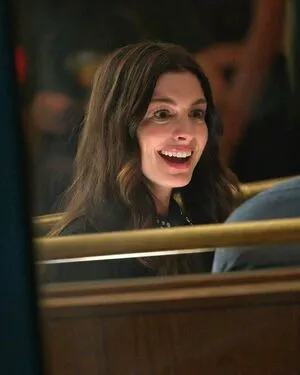 Anne Hathaway OnlyFans Leaked Free Thumbnail Picture - #a8wJfnvQ46