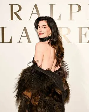 Anne Hathaway OnlyFans Leaked Free Thumbnail Picture - #b2PawhRjrb