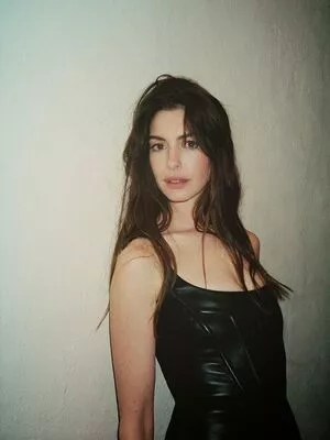 Anne Hathaway OnlyFans Leaked Free Thumbnail Picture - #c0dlrBGu7Y