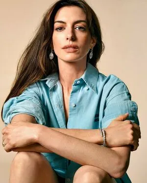 Anne Hathaway OnlyFans Leaked Free Thumbnail Picture - #d3yEcxaVMj