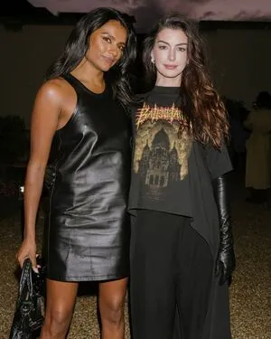 Anne Hathaway OnlyFans Leaked Free Thumbnail Picture - #dBA24Ii5FO