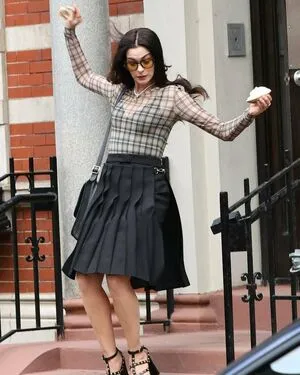 Anne Hathaway OnlyFans Leaked Free Thumbnail Picture - #eeL7W4nfCh