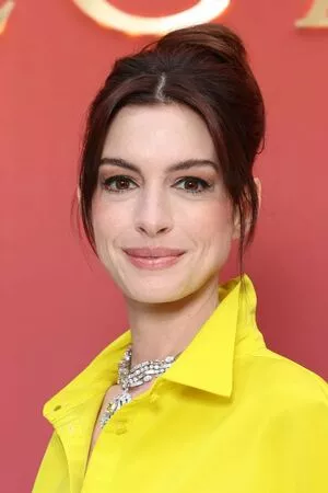 Anne Hathaway OnlyFans Leaked Free Thumbnail Picture - #gsi9EfL8u3