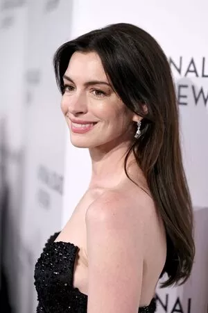 Anne Hathaway OnlyFans Leaked Free Thumbnail Picture - #iOIltH9gPZ