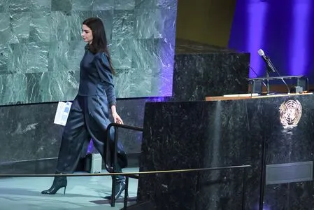 Anne Hathaway OnlyFans Leaked Free Thumbnail Picture - #jSHOdfBIk9