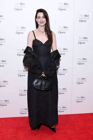 Anne Hathaway OnlyFans Leaked Free Thumbnail Picture - #l7EDrPXbQp