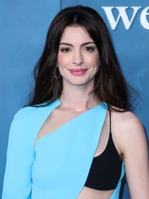 Anne Hathaway OnlyFans Leaked Free Thumbnail Picture - #ma5ToCXl0B
