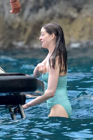 Anne Hathaway OnlyFans Leaked Free Thumbnail Picture - #nHgzPgm23Q