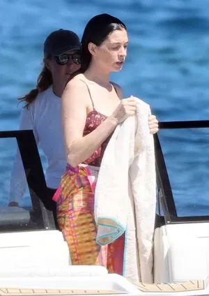 Anne Hathaway OnlyFans Leaked Free Thumbnail Picture - #nMwgFB2Jsc