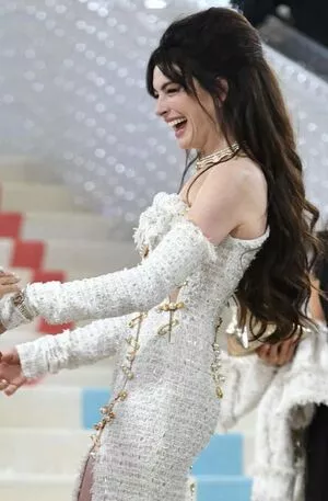 Anne Hathaway OnlyFans Leaked Free Thumbnail Picture - #o9hUiiKJjs