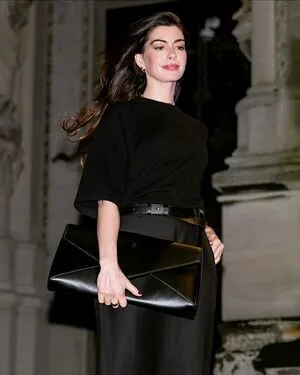 Anne Hathaway OnlyFans Leaked Free Thumbnail Picture - #sqSVAdPEkI