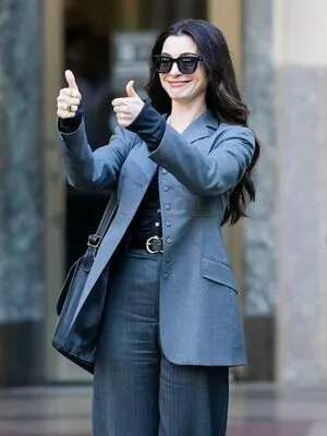 Anne Hathaway OnlyFans Leaked Free Thumbnail Picture - #svzJuzPpbQ
