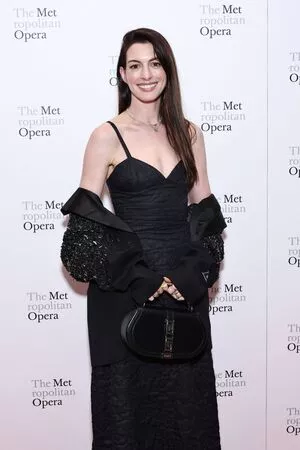 Anne Hathaway OnlyFans Leaked Free Thumbnail Picture - #vT9nlnu4N3