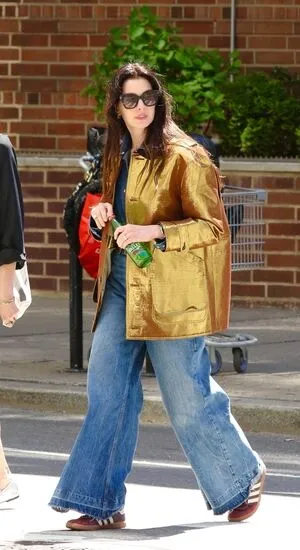 Anne Hathaway OnlyFans Leaked Free Thumbnail Picture - #vcUBSv3Qsw