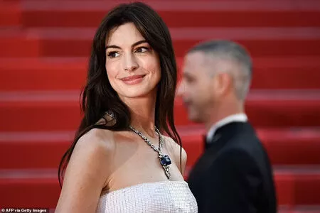 Anne Hathaway OnlyFans Leaked Free Thumbnail Picture - #wev7pGr5Gb