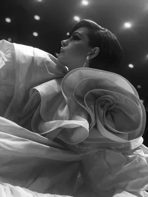 Anne Hathaway OnlyFans Leaked Free Thumbnail Picture - #xxM5r1DXxU