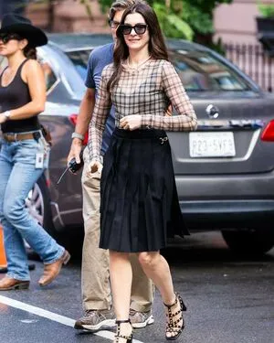 Anne Hathaway OnlyFans Leaked Free Thumbnail Picture - #zeREnZzlUe