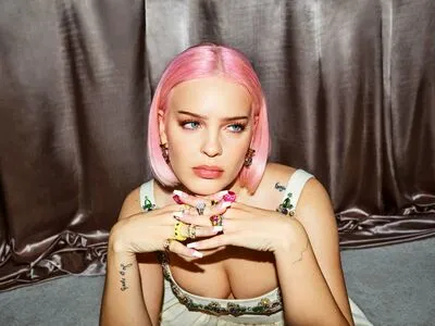 Anne Marie OnlyFans Leaked Free Thumbnail Picture - #aDF5KD43tN