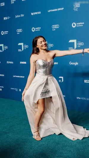 Anne Menden OnlyFans Leaked Free Thumbnail Picture - #HR8hg7L0NQ