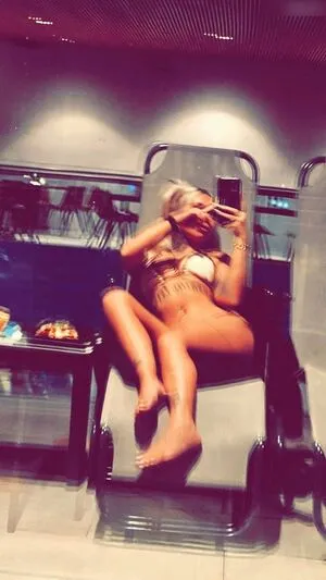 Anne Samanta Schubert OnlyFans Leaked Free Thumbnail Picture - #AWqY0VBS8O