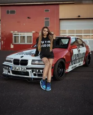 Anne Samanta Schubert OnlyFans Leaked Free Thumbnail Picture - #H0PQ4tQ23I