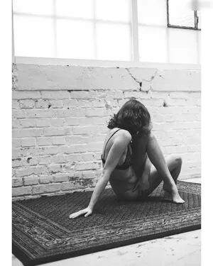 Anne Vom Silberdorf OnlyFans Leaked Free Thumbnail Picture - #mpbmAjFL36