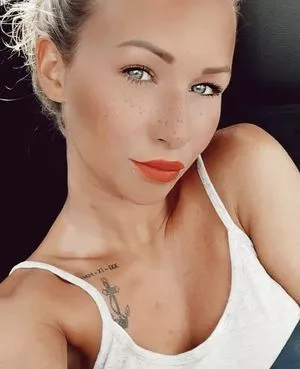 Anneke_x OnlyFans Leaked Free Thumbnail Picture - #VB1xDQTMpt