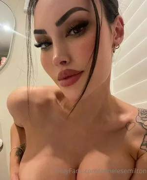 Annelese Milton Annelesemilton OnlyFans Leaked Free Thumbnail Picture - #7yP8eAAjLY