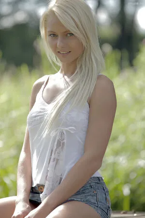 Anneli OnlyFans Leaked Free Thumbnail Picture - #SrmMAUBggX