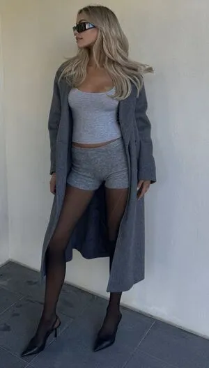 Annelisewestt OnlyFans Leaked Free Thumbnail Picture - #6zeqnSf4Z3