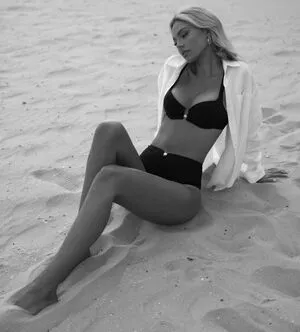 Annelisewestt OnlyFans Leaked Free Thumbnail Picture - #V9YwDb7h9l