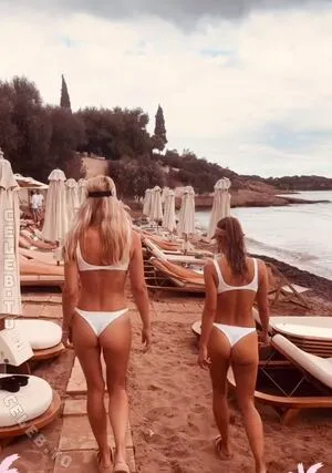 Annemarie Carpendale OnlyFans Leaked Free Thumbnail Picture - #4gnfQLNvIw