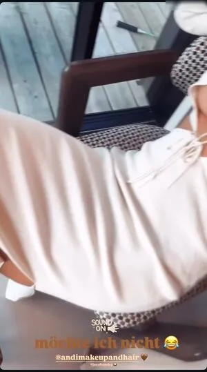 Annemarie Carpendale OnlyFans Leaked Free Thumbnail Picture - #Llsyw9V6r8