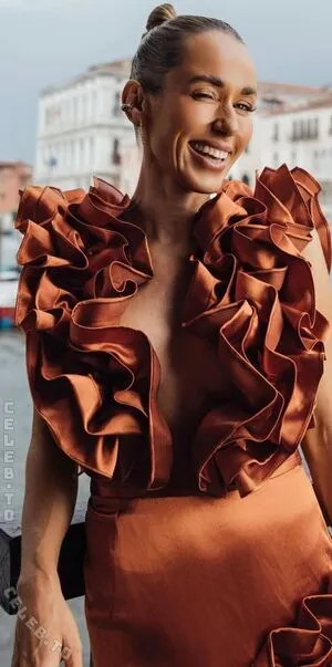 Annemarie Carpendale OnlyFans Leaked Free Thumbnail Picture - #cgaQ1sRWSy