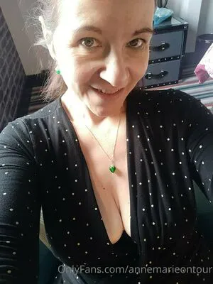 Annemarieontour OnlyFans Leaked Free Thumbnail Picture - #p2FWrE2g0y