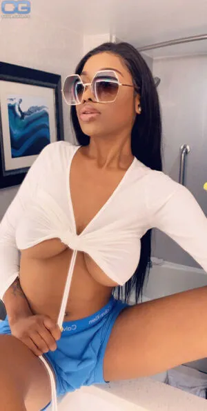 Annemoore OnlyFans Leaked Free Thumbnail Picture - #OuvMrBYHSv