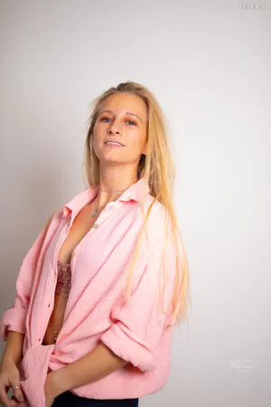 Annesophie Linn OnlyFans Leaked Free Thumbnail Picture - #4LaxYjbmiL